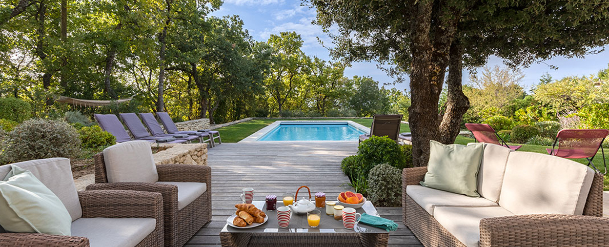 Villa des Chênes 3bedroom villa in Provence, France Simpson Travel