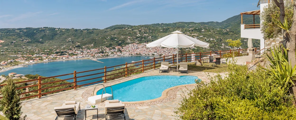 Couples villas in Skopelos | Simpson Travel